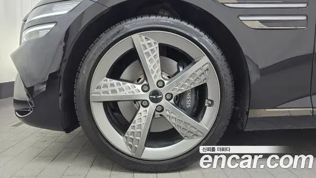 Genesis G80 2024 — Şəkil 18/20