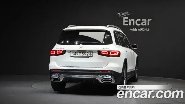 Mercedes-Benz GLB-Class 2020 — Фото 4/20