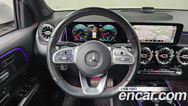 Mercedes-Benz GLB-Class 2020 — Фото 13/20