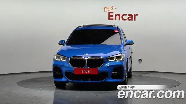 BMW X1 2021 — Şəkil 19/20