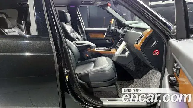 Land Rover Range Rover 2018 — Şəkil 13/20