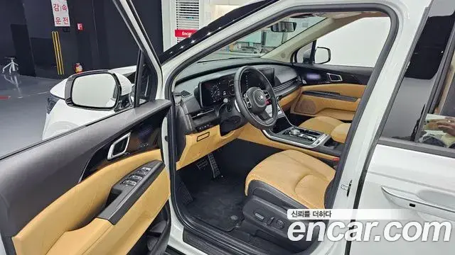 Kia Carnival 2020 — Фото 11/20