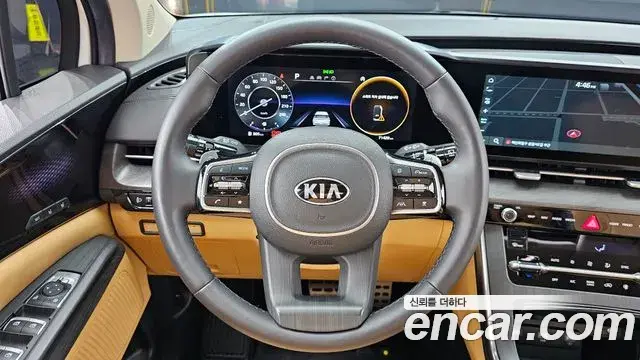 Kia Carnival 2020 — Фото 13/20