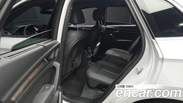 Audi Q5 2023 — ფოტო 7/20