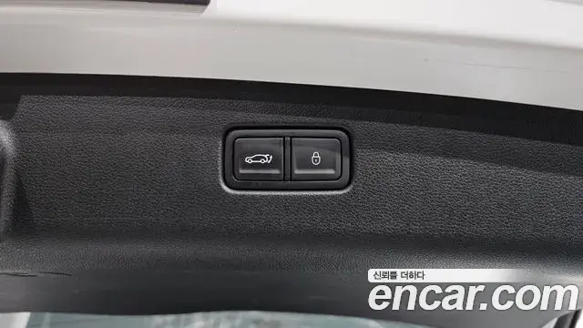 Genesis GV70 2024 — ფოტო 18/20