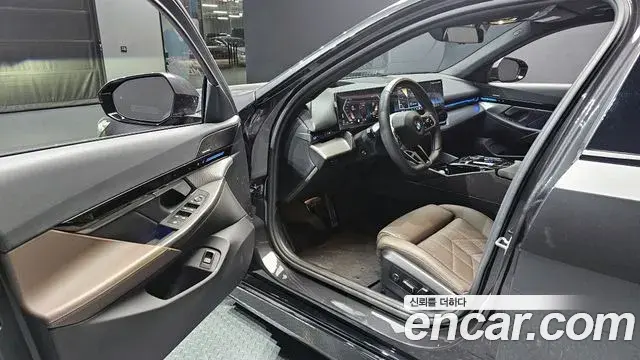 BMW 5 Series 2024 — Şəkil 16/20