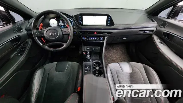 Hyundai Sonata Hybrid 2021 — ფოტო 18/20