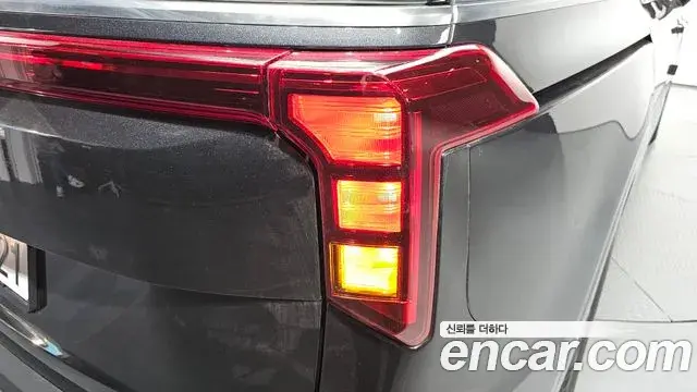 Kia Carnival 2025 — ფოტო 6/35