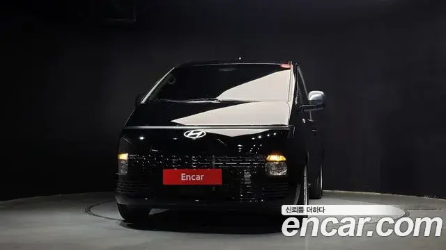 Hyundai Staria 2025 — Şəkil 16/20