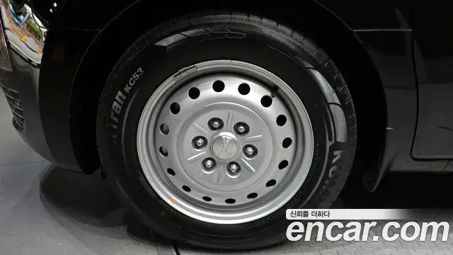 Hyundai Staria 2025 — Şəkil 15/20