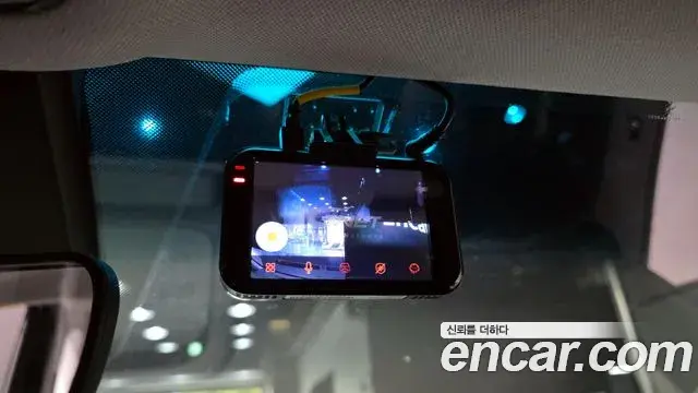 Hyundai Staria 2025 — Şəkil 9/20