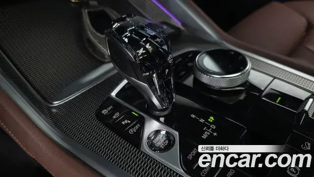 BMW X6 2022 — Şəkil 10/21