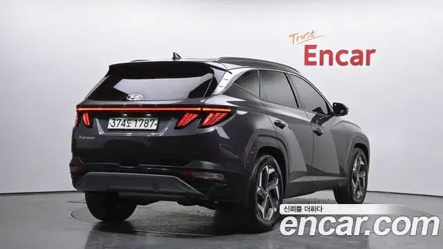 Hyundai Tucson Hybrid 2022 — Photo 13/20