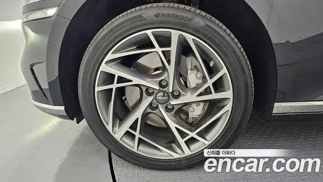 Genesis G90 2022 — Şəkil 14/20