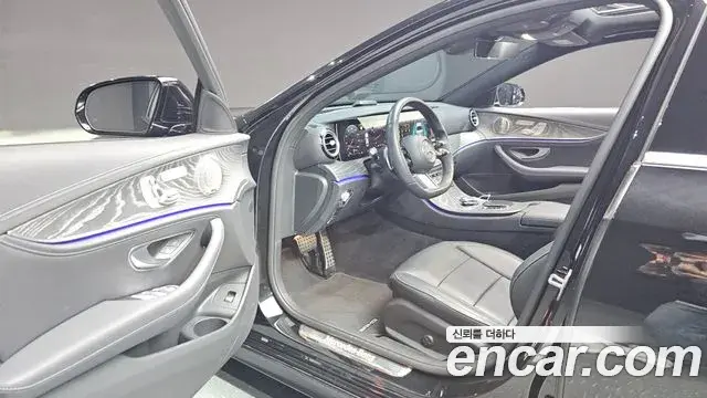 Mercedes-Benz E-Class 2021 — Şəkil 10/20