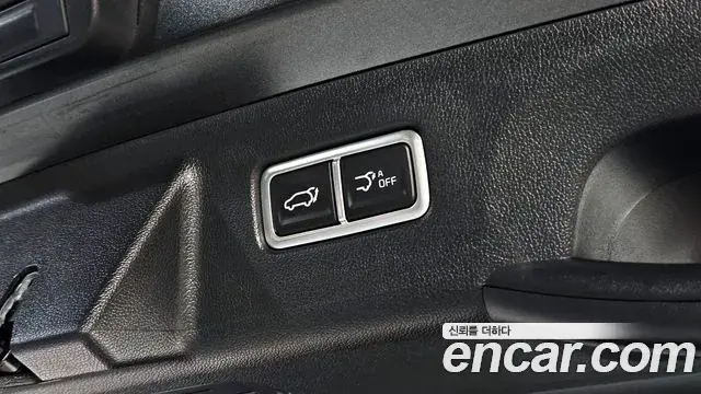 Kia Sorento 2024 — Фото 17/20