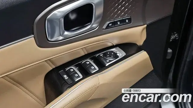 Kia Sorento 2024 — Фото 18/20