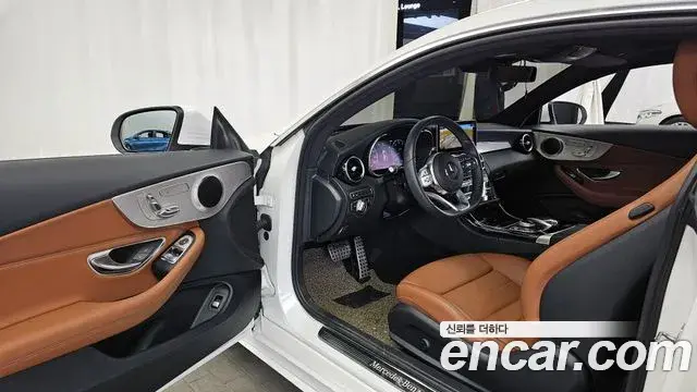 Mercedes-Benz C-Class 2020 — ფოტო 18/20