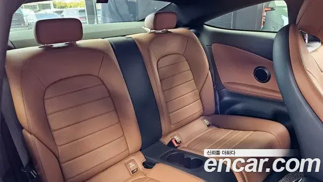 Mercedes-Benz C-Class 2020 — ფოტო 3/20