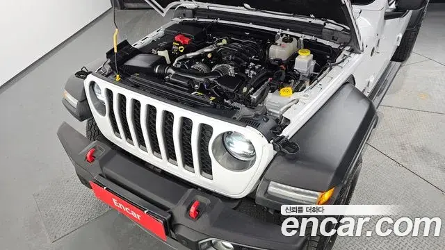 Jeep Gladiator 2023 — Şəkil 7/20