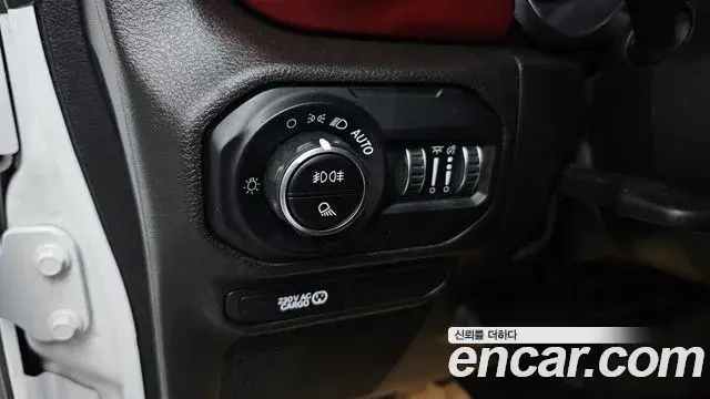 Jeep Gladiator 2023 — Şəkil 16/20