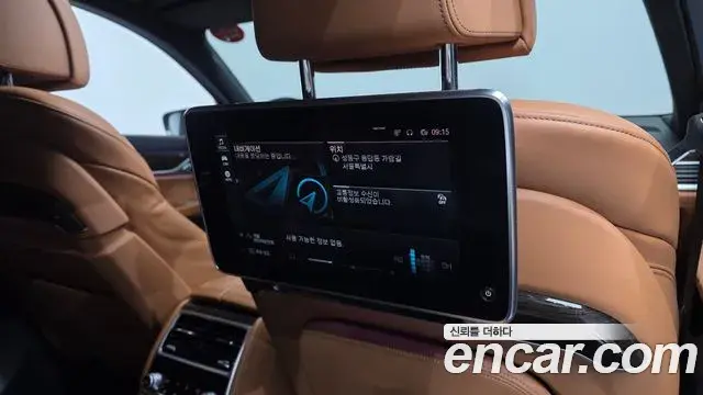 BMW 7 Series 2021 — ფოტო 17/20