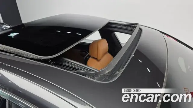 BMW 7 Series 2021 — ფოტო 13/20