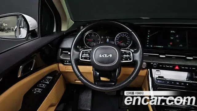 Kia Carnival 2021 — Фото 13/20