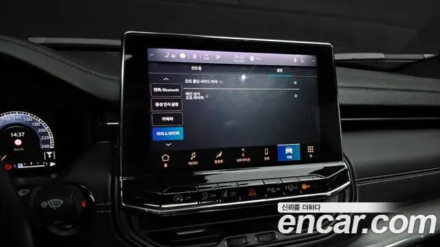 Jeep Compass 2022 — ფოტო 20/20