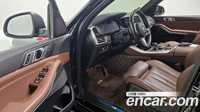 BMW X5 2022 — Photo 7/20