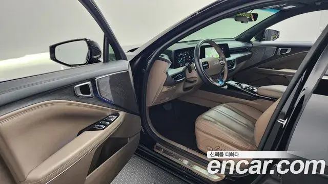 Kia K8 2023 — Photo 8/20