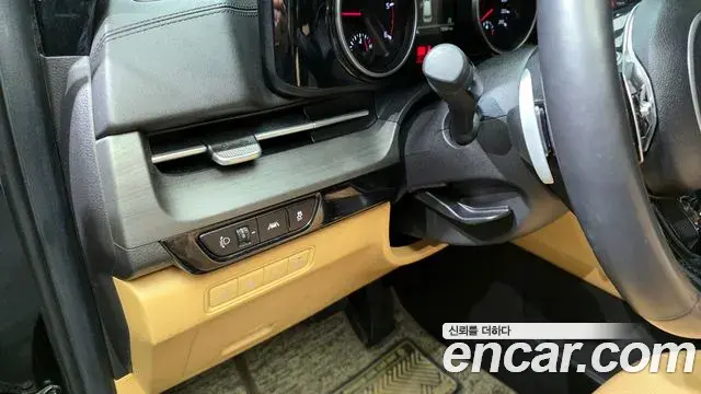 Kia Carnival 2021 — Фото 15/20