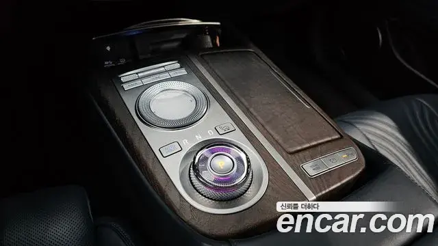 Genesis G80 2020 — Photo 13/20