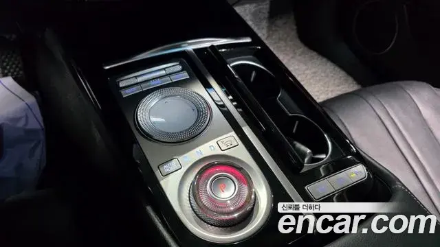 Genesis G80 2020 — Photo 13/20