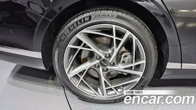 Genesis G90 2022 — Şəkil 10/20