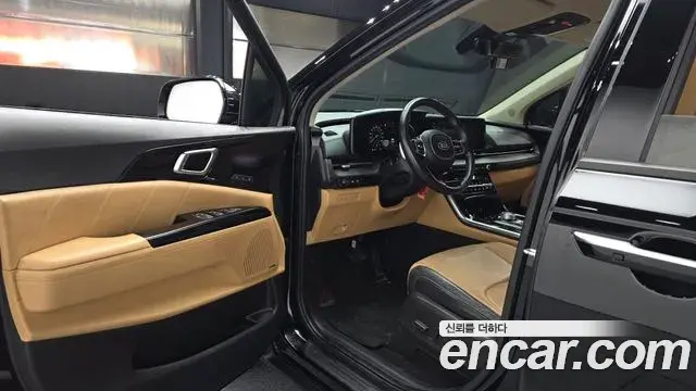 Kia Carnival 2021 — Фото 10/20