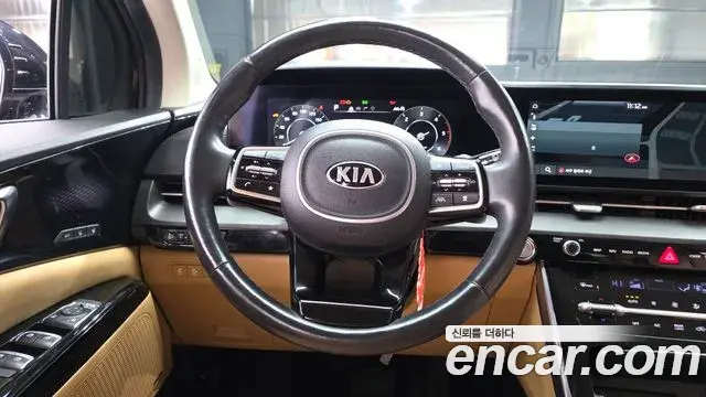 Kia Carnival 2021 — Фото 13/20