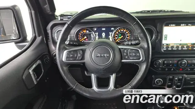 Jeep Wrangler 2019 — Фото 12/20