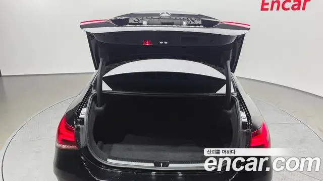 Mercedes-Benz A-Class 2020 — Şəkil 15/20