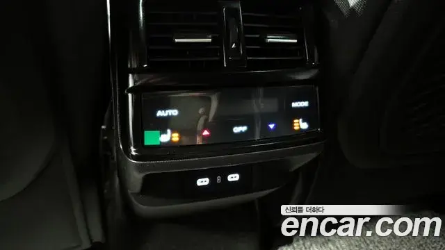 Renault Samsung Grand Koleos 2024 — Photo 16/20