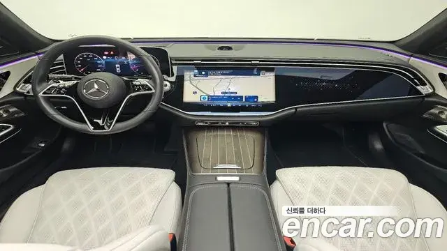 Mercedes-Benz E-Class 2024 — ფოტო 1/20