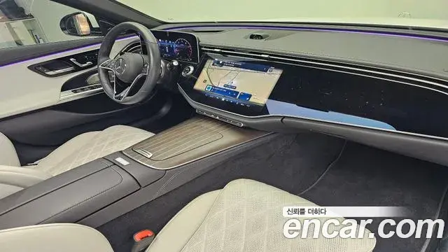 Mercedes-Benz E-Class 2024 — ფოტო 19/20