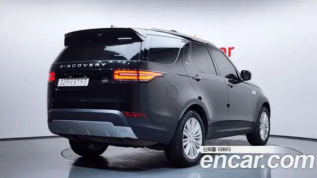 Land Rover Discovery 5 2019 — Şəkil 20/20