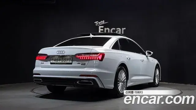 Audi A6 2020 — Фото 2/20