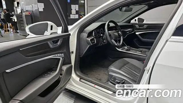 Audi A6 2020 — Фото 11/20