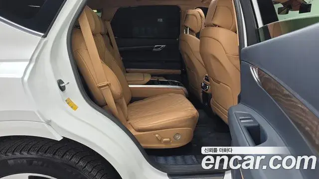 Genesis GV80 2022 — ფოტო 19/20