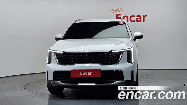 Kia Sorento 2023 — Фото 3/20