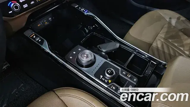 Kia Sorento 2023 — Фото 9/20