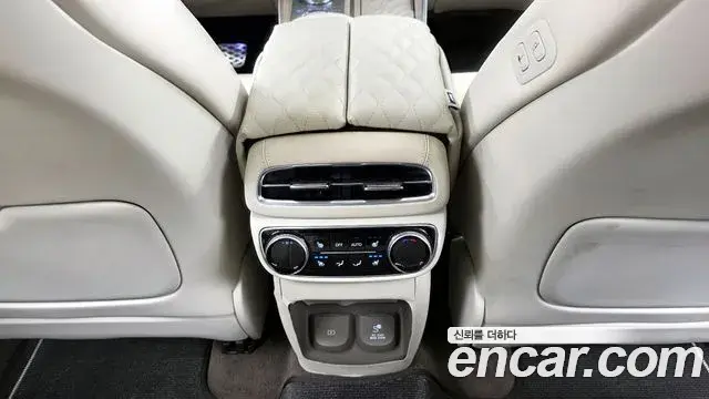 Genesis GV80 2023 — Şəkil 14/20