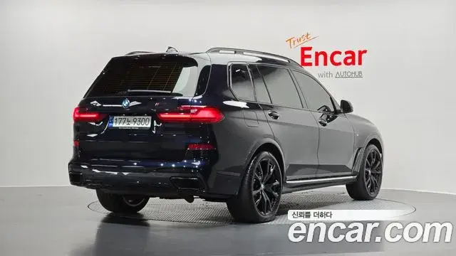 BMW X7 2022 — Photo 16/20